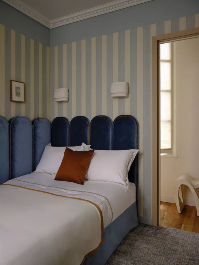 Aline Asmar D’amman – Université Paris_10