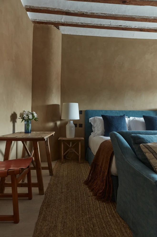 Casa Munoz – Century Stone House 14