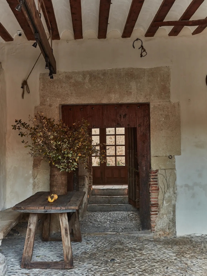 Casa Munoz – Century Stone House 18