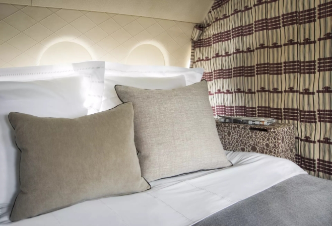 Jean-Louis Denoit – Falcon 2000 8