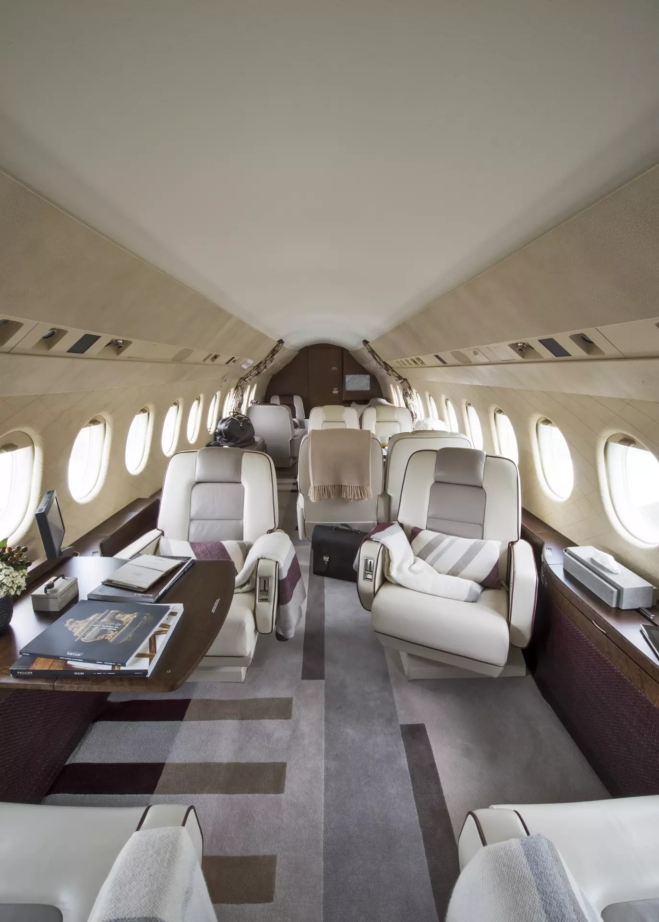 Jean-Louis Denoit – Falcon 2000 9