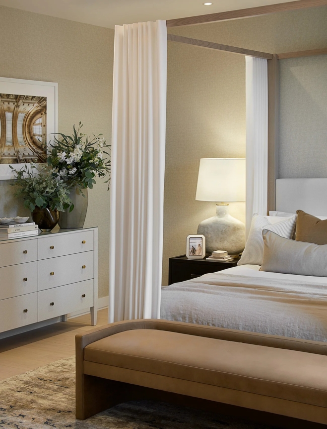 Laura Hammett – 80 Holland Park 4