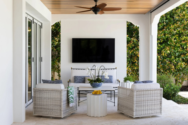 Paloma COntreras – Palm Beach 7