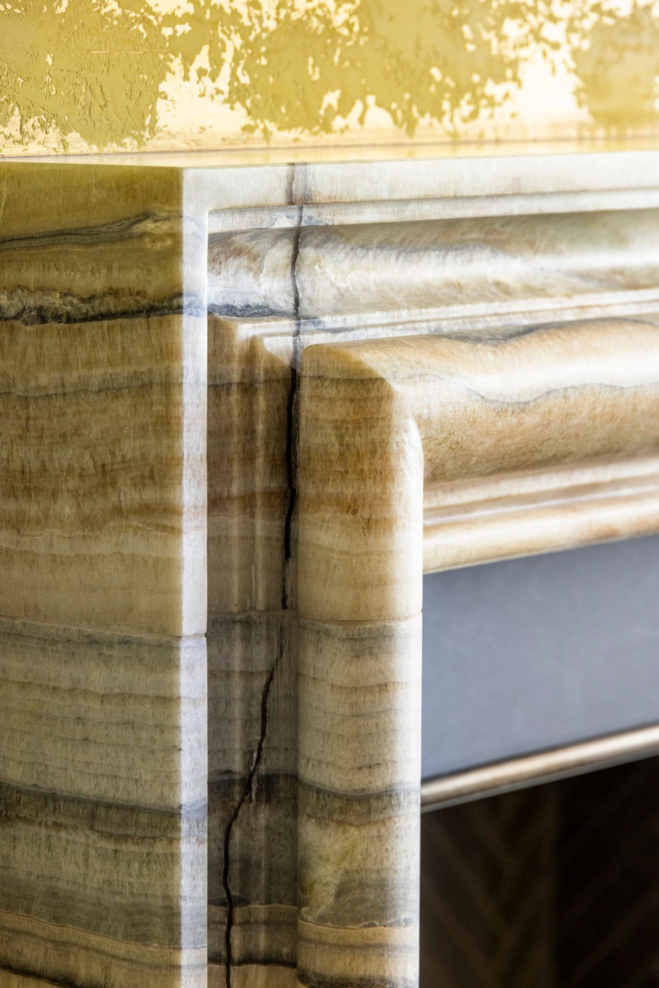 Steven Gambrell – Chicago apartment 8