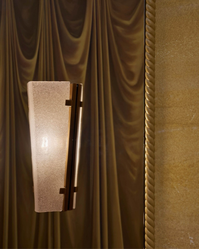 Tolu-Adẹ̀kọ́—VIP-Lounge-Decorex-2