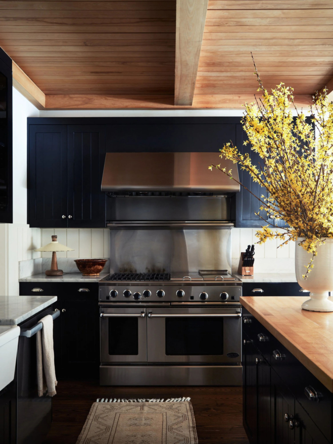 Augusta Hoffman – Georgica Road_2