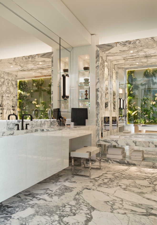 Stephanie Coutas – Constantine_9