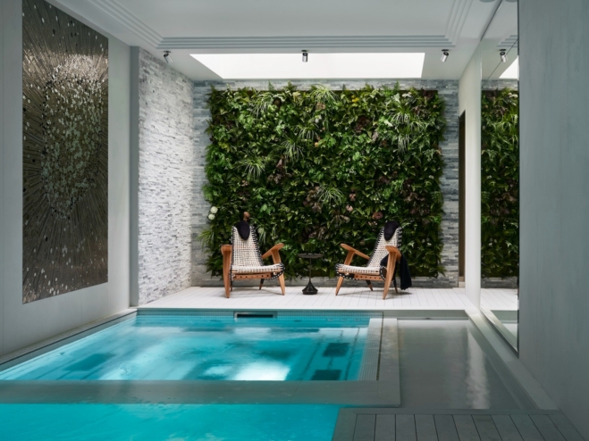 Stephanie Coutas – Villa M_17